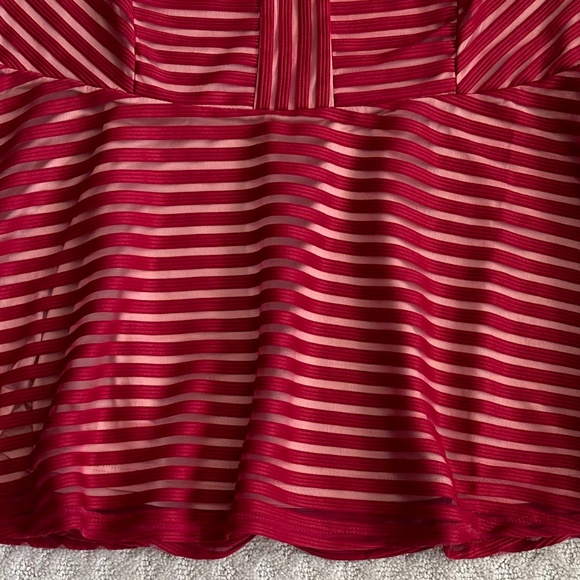 Torrid Shadow Stripe Peplum Top/Blouse Dark Red Size 3X NWT - Picture 5 of 15